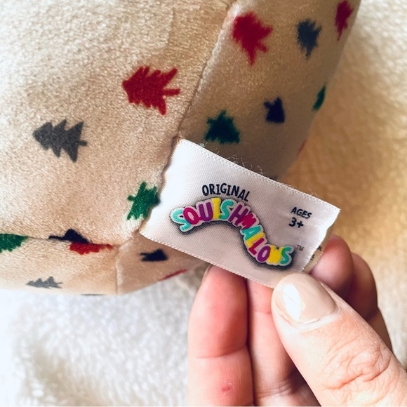 8" Squishmallows Lexi the Fox – Holiday Edition (Pre-Owned, Great Condition) - Picture 7 of 7